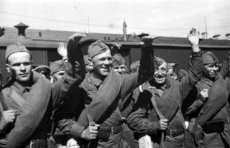 Немецкие войска вступают на территорию СССР